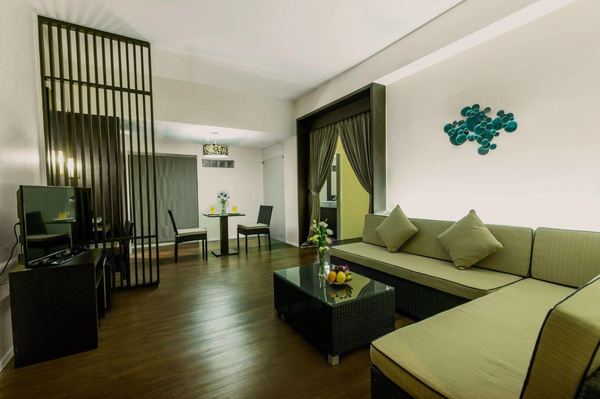 Park Srinakarin Hotel, Банкок Екстериор снимка